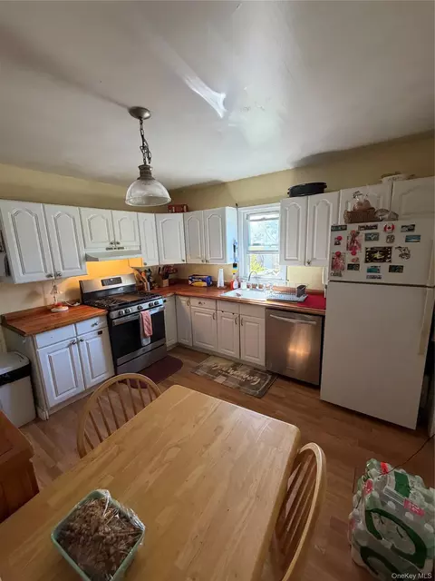 Kitchen - 61 Pleasant Dr, Kent, NY 10512 photo 2 of 2