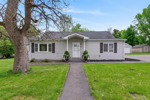 82 Southside Dr, Monroe, NY 10950