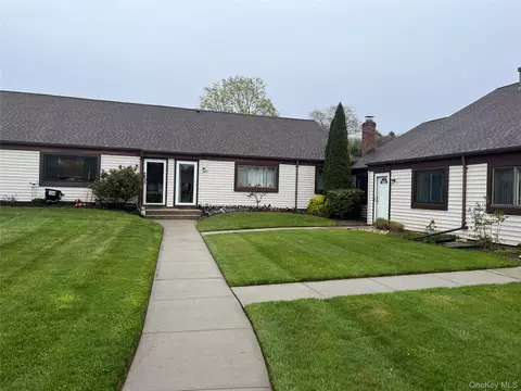 50 Gauguin Ct #50, Middle Island, NY 11953