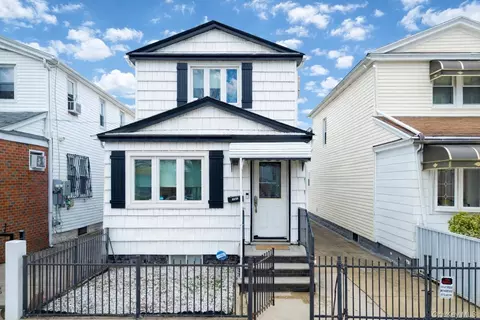 1541 E 95th St, Brooklyn, NY 11236