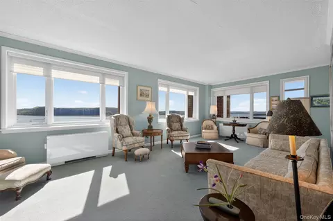 Living - 16 Rockledge Ave #6D-2, Ossining, NY 10562 photo 1 of 4