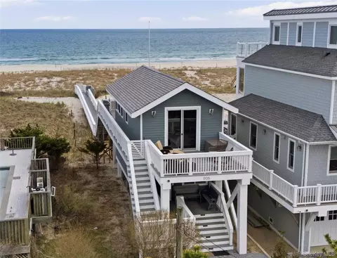 905 Dune Rd, Westhampton Beach, NY 11978
