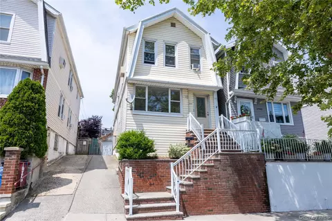 2941 Middletown Rd, New York, NY 10461