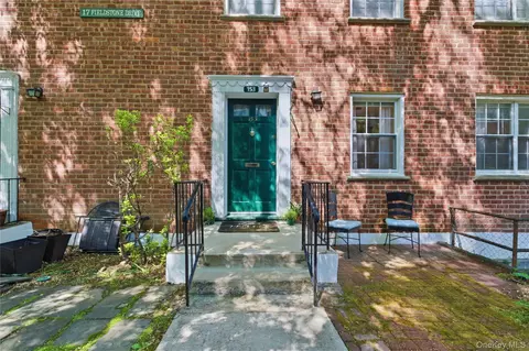 17 Fieldstone Dr #153, Greenburgh, NY 10530