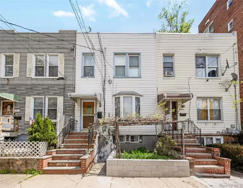 8481 127th St, New York, NY 11415