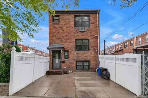 6111 69th St, New York, NY 11379