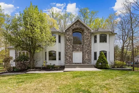 150 Trails End, New City, NY 10956