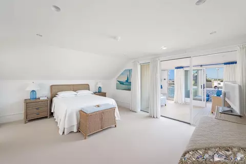 Bedroom - 9 Lakeland Ave, Patchogue, NY 11772 photo 3 of 5