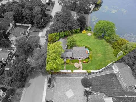 View/Area - 9 Lakeland Ave, Patchogue, NY 11772 photo 1 of 5