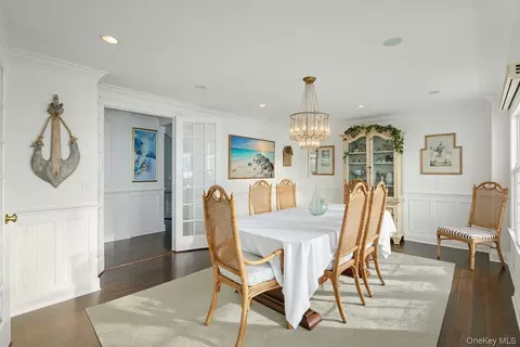 Dining - 9 Lakeland Ave, Patchogue, NY 11772 photo 2 of 2