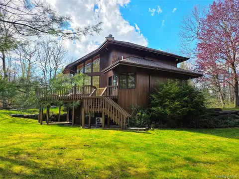456 Old Sackett Rd, Thompson, NY 12775