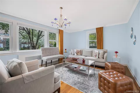 71 Lawrence Park Cres #71, Yonkers, NY 10708