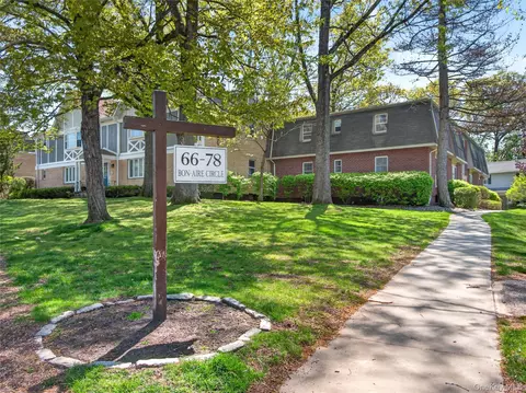 68 Bon Aire Cir #P11, Ramapo, NY 10901