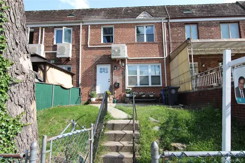 14436 77th Ave, Flushing, NY 11367