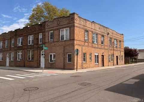 9903 212th St, New York, NY 11429