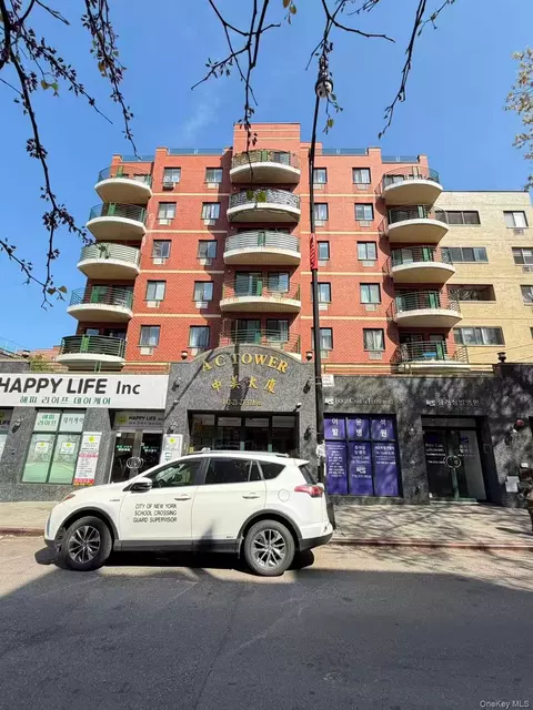 142-21 37th Ave #5B, Flushing, NY 11354