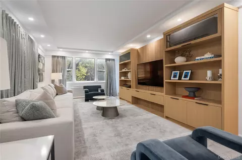 3725 Henry Hudson Pkwy W #3DE, New York, NY 10463