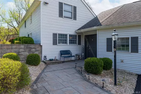 117 Shenandoah Rd, East Fishkill, NY 12533