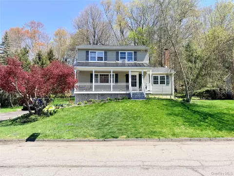 8 Noel Ct, Southeast, NY 10509