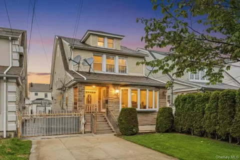 22173 91st Rd, New York, NY 11428