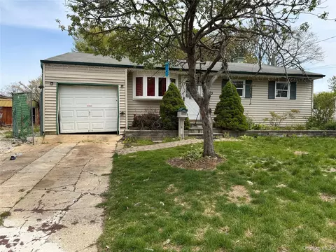 Undisclosed, Bay Shore, NY 11706