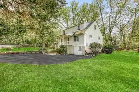1 Hillside Ave, Ramapo, NY 10952