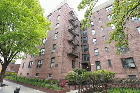 37-56 87th St #1B, Jackson Heights, NY 11372