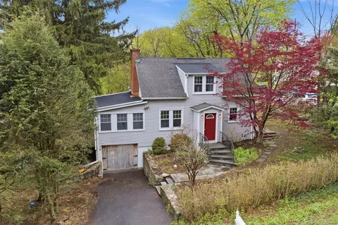 49 Longfellow Dr, Kent, NY 10512
