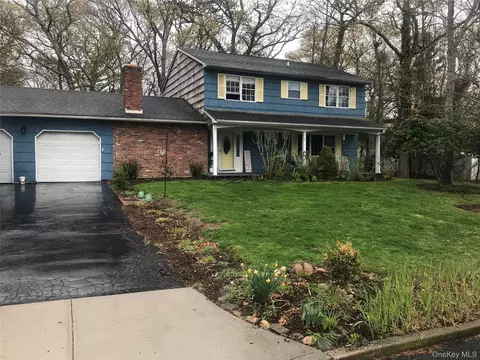 19 Reynolds Rd, Shoreham, NY 11786