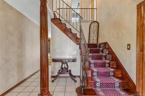 Entry Way - 2 Deer Path, Brookhaven, NY 11772 photo 1 of 3