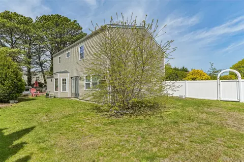 Exterior - 2 Deer Path, Brookhaven, NY 11772 photo 4 of 5