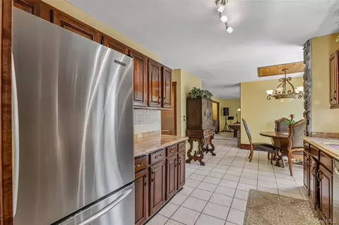 Kitchen - 2 Deer Path, Brookhaven, NY 11772 photo 3 of 3