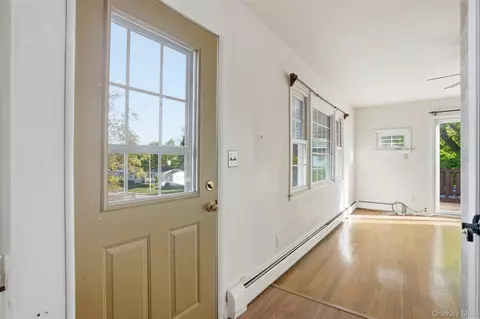 Entry Way - 2 Crescent Dr, Beacon, NY 12508 photo 1 of 3