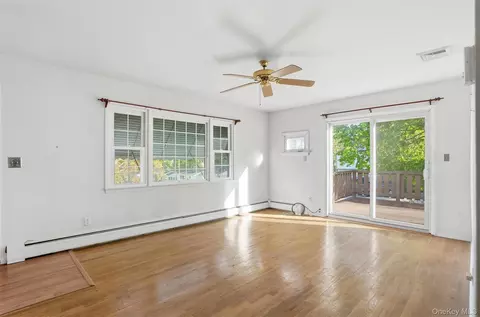 Living - 2 Crescent Dr, Beacon, NY 12508 photo 1 of 3