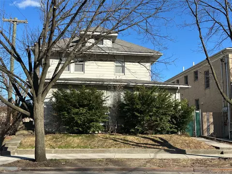 22-03 Parsons Blvd, Whitestone, NY 11357