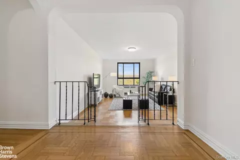 Living - 4445 Post Rd #7D, New York, NY 10471 photo 6 of 6