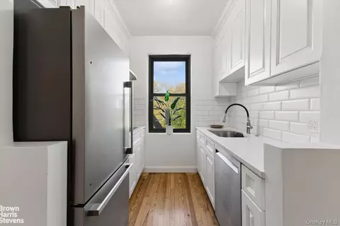 Kitchen - 4445 Post Rd #7D, New York, NY 10471 photo 1 of 2