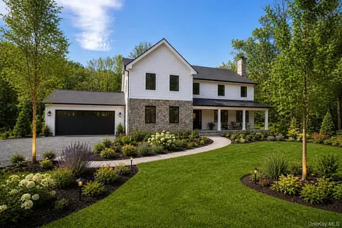 79 Cortlandt Ave, Cortlandt, NY 10567