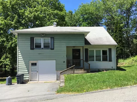 29 Nelshore Dr, Thompson, NY 12701