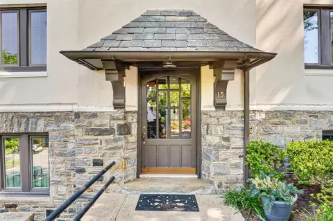 15 Beechtree Ln #1D, Bronxville, NY 10708