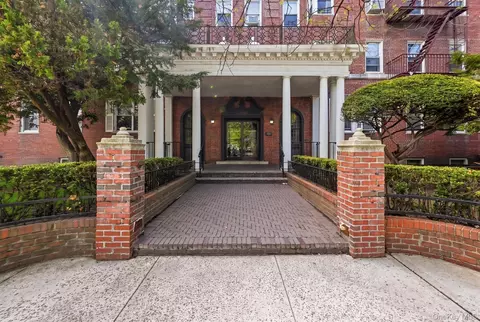 1500 Ocean Pkwy #1A, Brooklyn, NY 11230