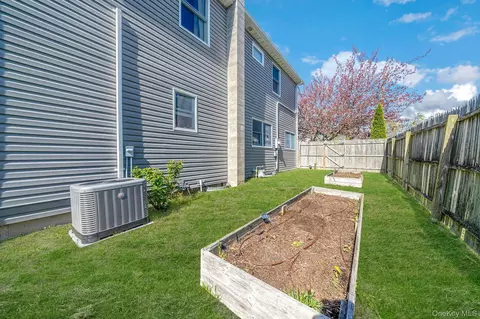 Exterior - 36 Nottingham Ave, Patchogue, NY 11772 photo 4 of 5