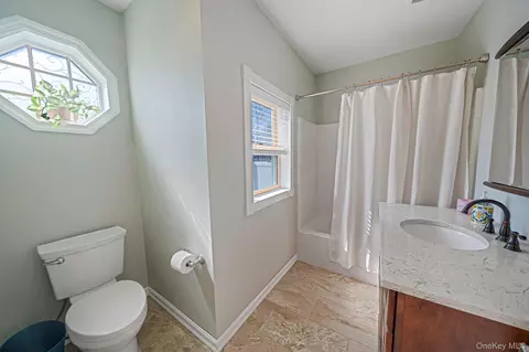 Bath - 36 Nottingham Ave, Patchogue, NY 11772 photo 1 of 4