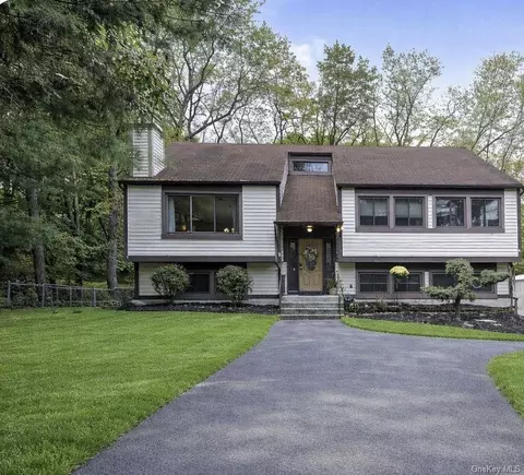 383 Route 32, Central Valley, NY 10917
