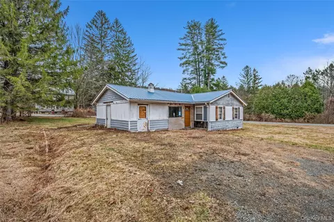 8241 State Route 52, Tusten, NY 12764