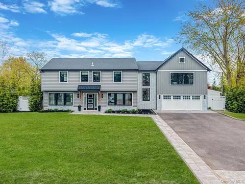 26 Millbrook Dr, Stony Brook, NY 11790