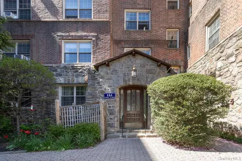 151 Centre Ave #4B, New Rochelle, NY 10805