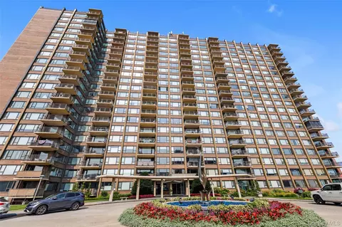 166-25 Powells Cove Blvd #17G, New York, NY 11357