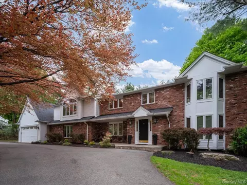 10 Rockingham Rd, Ramapo, NY 10977