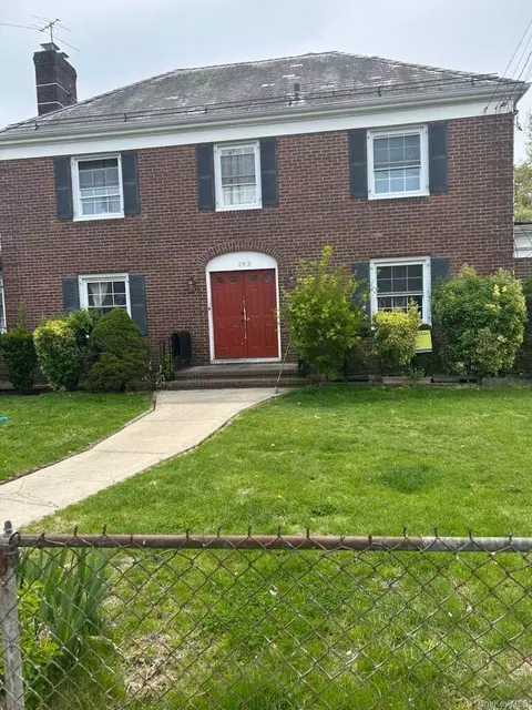 193 Centennial Ave, Roosevelt, NY 11575
